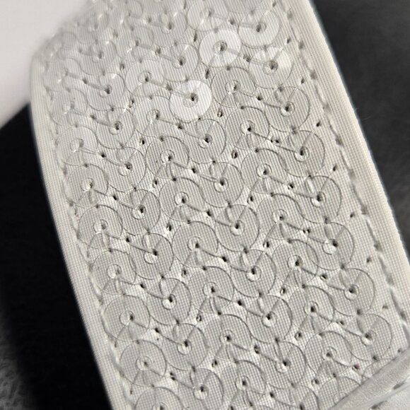 NEW Cato Women's Comfort White Sequined Thong Sandals Size 7 - Picture 5 of 5